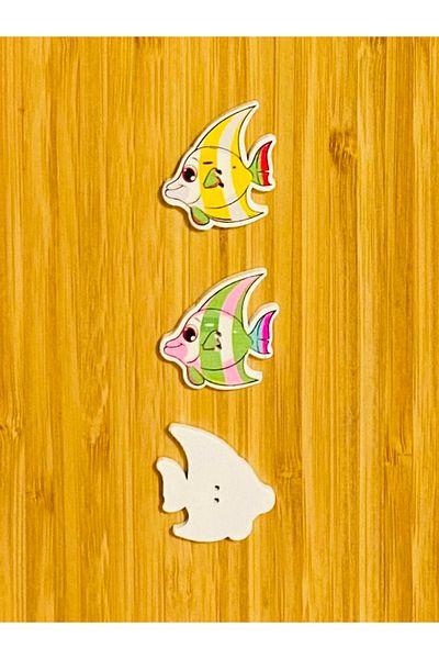 Kartopu Decorative Painted Wooden Fish Ornament Button 30 X 35 Mm. Pack of 3. Colorful.