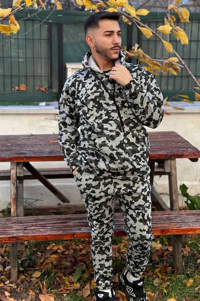 ruNadeS Men's 3 Thread Oversize Kangaroo Pocket Hooded Tracksuit Set - Casual