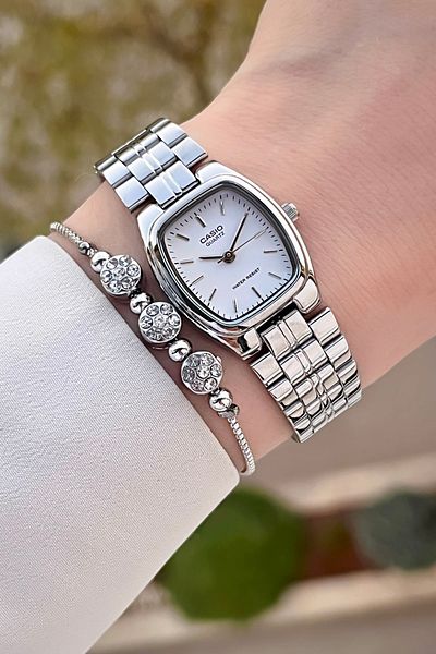 Casio Metallic Color Women's Wristwatch