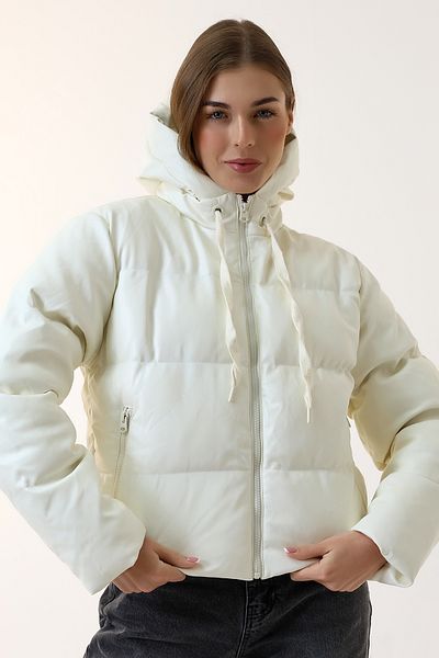 Union and Joy Woman 1St Quality Faux Leather Look Ecru Puffer Jacket