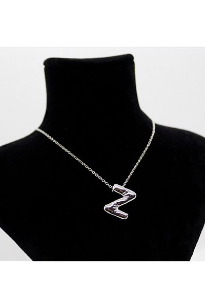 EUROMODA Simple Chain Letter Necklace with Letter Design