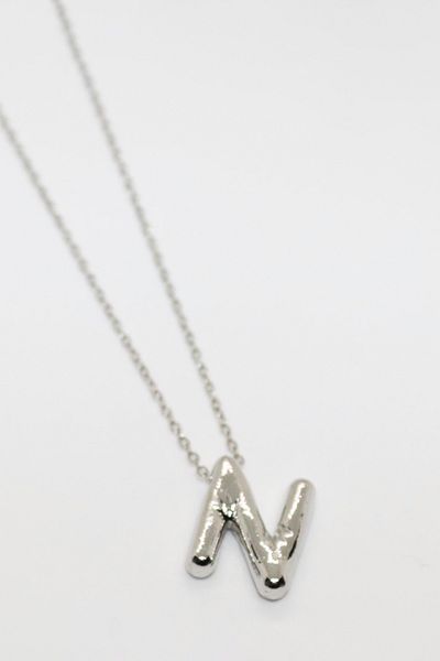 EUROMODA Simple Chain Letter Necklace with Letter Design