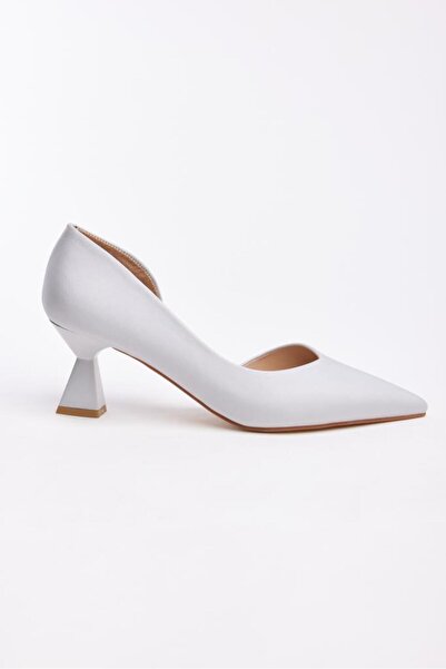 derinet Kısa Topuk Saten Kadın Stiletto