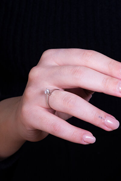 Adil İdil Kuyumculuk Beyaz Altın Tektaş