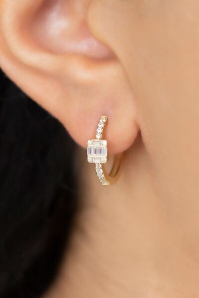 by milo jewellery 14ayar altın baget taşlı küpe