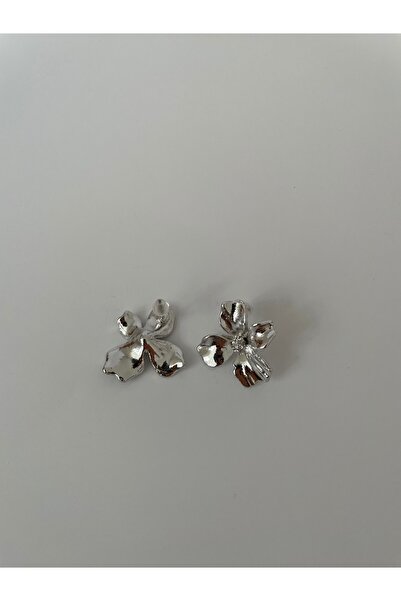 Lavian Accessories Parlak Gold Tiger Lily Çiçek Küpe