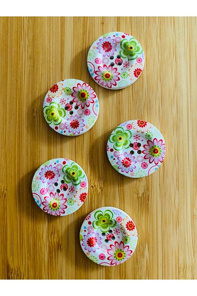 Kartopu Decorative Painted Wooden Flower Printed Button 28 Mm. Pack of 5. Flower Pattern.