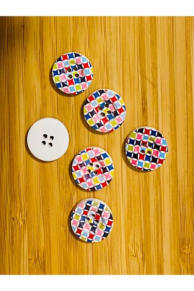 Kartopu Decorative Painted Wooden Button 18 Mm. Pack of 5. Checkerboard Pattern.