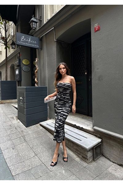 Ecenin Favorileri Rochie de damă fără bretele cu model zebră