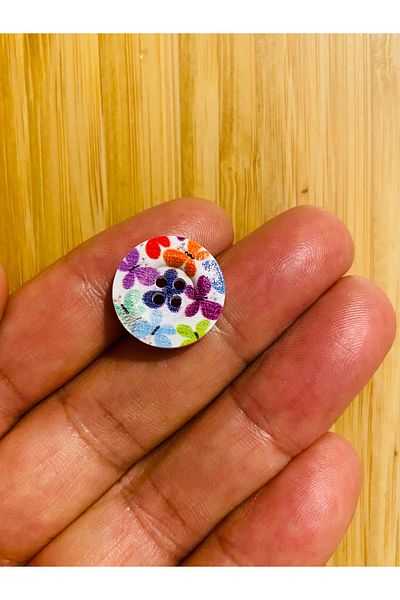 Kartopu Flower Pattern Painted Decorative Wooden Button 18 Mm. Pack of 6.