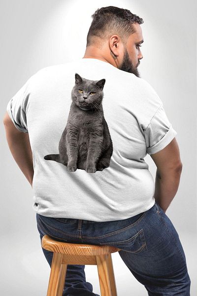 Angemiel تي شيرت أبيض كبير الحجم للجنسين من British Shorthair Cat - مطبوع على الظهر