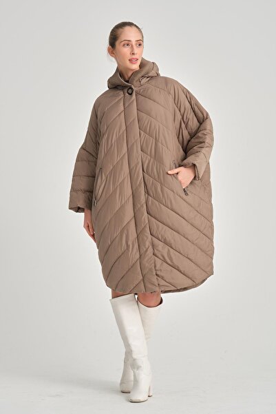 della moor Women's Mink Hooded Elastic Oversize Quilted Long Coat