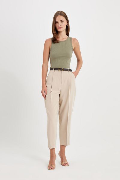 DeFacto Knöchellange Hose mit hoher Taille und kurzem Bein und Karotten-Fit-Taschen