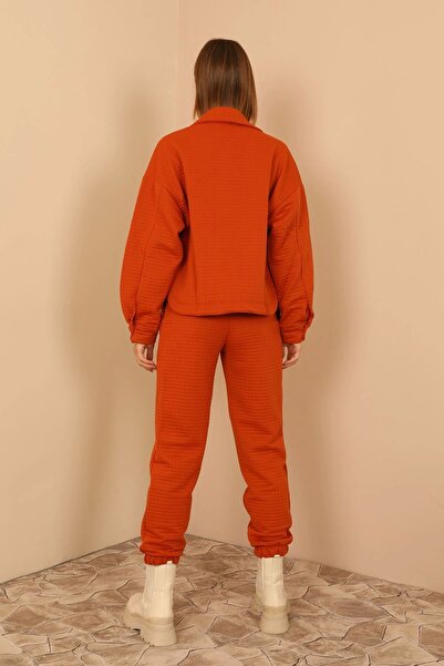 Genel Markalar Kapitone Kumaş Bilek Boy Tam Kalıp Çıtçıt Detaylı Kadın Pantolon-Tarçın