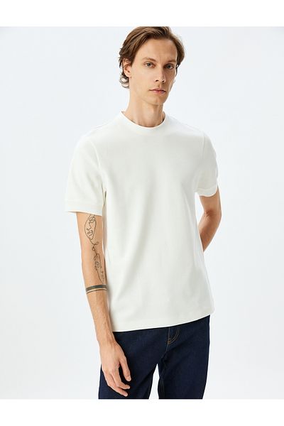 Koton Kurzärmliges Box-Fit-T-Shirt aus Baumwollmischung mit Rundhalsausschnitt