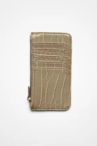 TENA Women's Beige Zippered Crocodile Card Holder