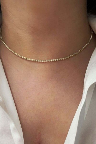 TAKIŞTIR قلادة Choker مع تفاصيل حجرية ذهبية اللون