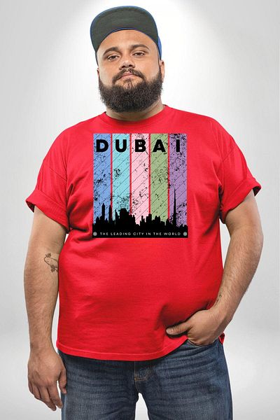 Angemiel تي شيرت مقاس كبير باللون الأحمر من Dubai City - للرجال والنساء للجنسين، موديل أساسي مطبوع من الأمام
