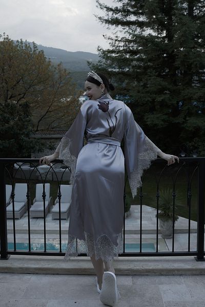 Mita Concept Gray Satin Billets Sleeve French Lace Kimono