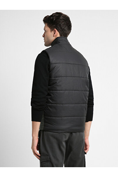 Dennis Lingo By Styli Mock Neck Regular Fit Color Block Gilet Jacket