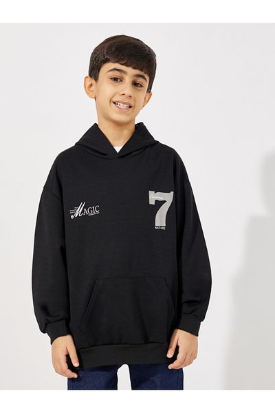 Styli Graphic Print Pocket Front Hoodie