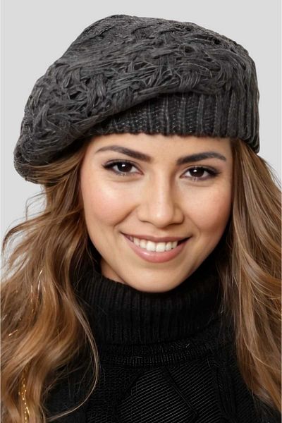 Uniquetrenders Women's Knitted Knitwear Painter Beret