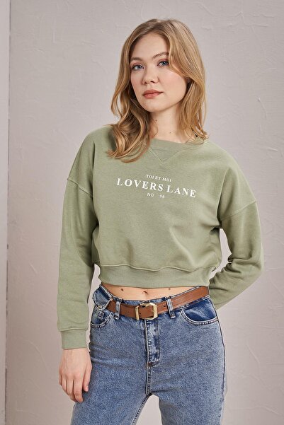 TENA Γυναικεία φούτερ Olive Crew Neck Lovers Lane με στάμπα με τρεις κλωστές