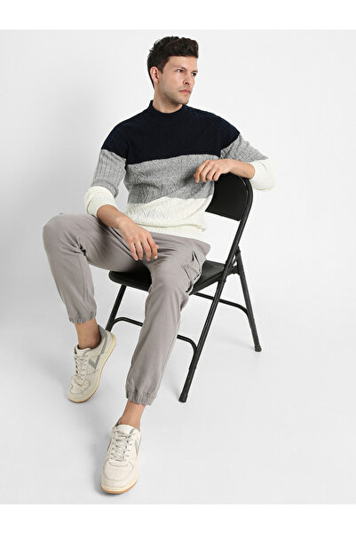 Dennis Lingo By Styli Textured Knit Color Block Sweater