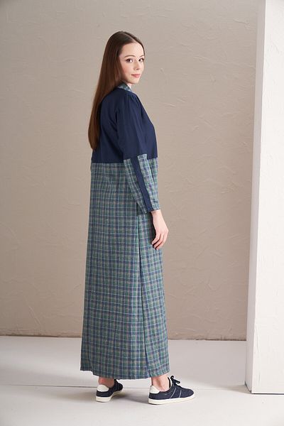 Mevra Green Block Navy Dress