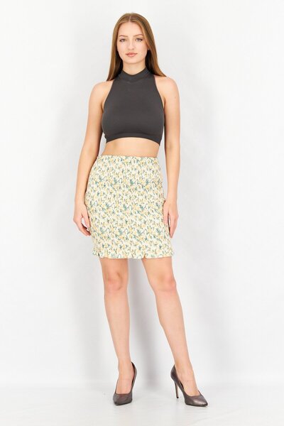 Love Triangle Women Regular Fit Floral Print Mini Skirt, Multicolor