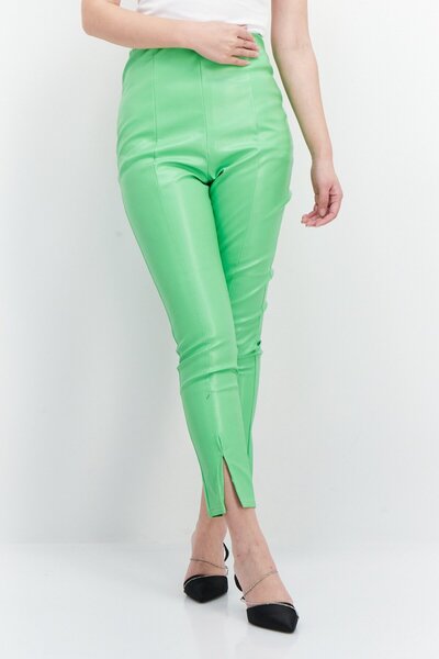 I Saw It First Women Solid Straight Pant, Green