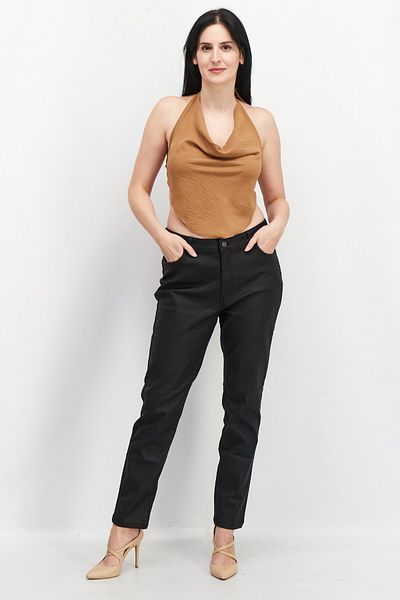 I Saw It First Women Tie Neck Sleeveless Plain Crop Top, Brown