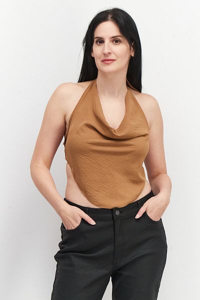 I Saw It First Women Tie Neck Sleeveless Plain Crop Top, Brown