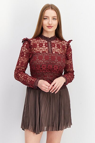 Asos Design فستان نسائي قصير بأكمام طويلة ونسيج مزخرف، متعدد الألوان