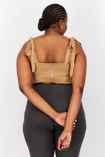 Flounce London Women Plus Size Sweetheart Neckline Sleeveless Crop Top, Tan