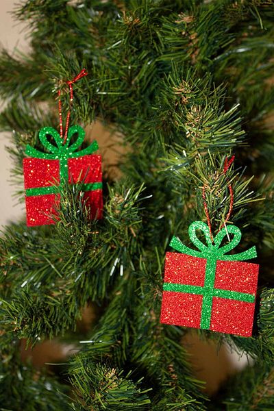 Yusuf Dirik YD Party Supplies Fancy Gift Package Silvery Eva Tree Ornament 7x7 cm 6 Pieces