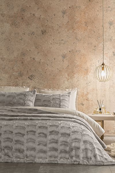 Puffy Frida Mink Double Bedspread Set