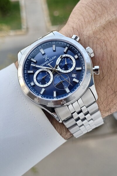 Daniel Klein Kadranı Lacivert Kordonu Gümüş Renk Göstergeli Erkek Kol Saati