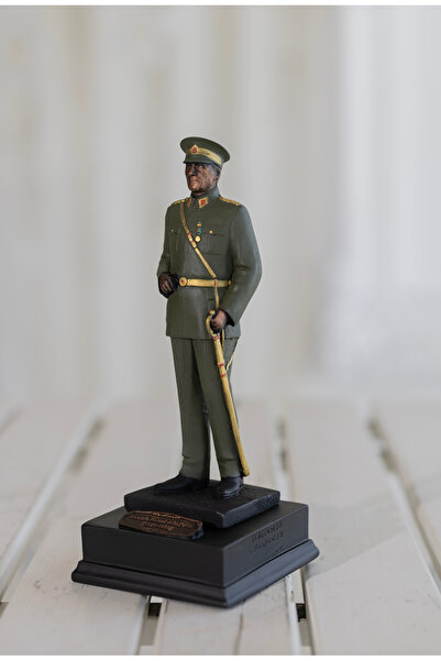 Gift Garden ULU ÖNDER ATATÜRK ÖZEL SERİ HEYKEL