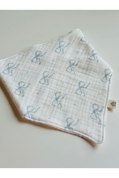 Tiny Bow Pattern Baby Bib