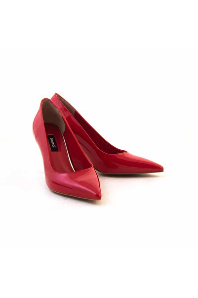 KEMAL TANCA Kadın Rugan Deri Kırmızı Parlak Topuklu Ayakkabı