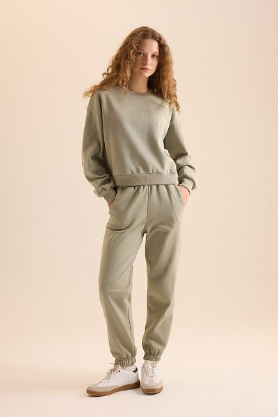 DeFacto Basic-Trainingsanzug-Set aus dickem Fleece mit normaler Passform und normaler Passform D8022axns