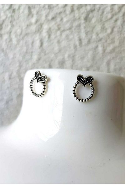 NHOUSE Nail Model Retro Earrings with Heart Detail in Circle