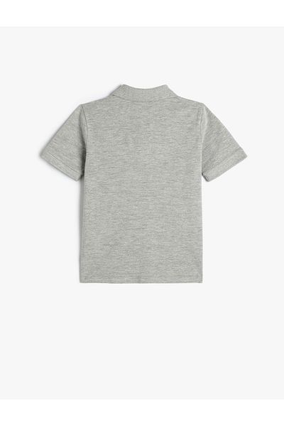 Koton Kurzärmliges Basic-T-Shirt aus Baumwolle mit Polokragen