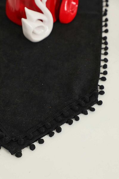 Aisha's Design Runner with Pompom 90X30 Cm,R-78K