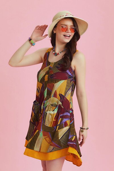 Los banditos Sleeveless Khaki Print Summer Dress with Front Pockets