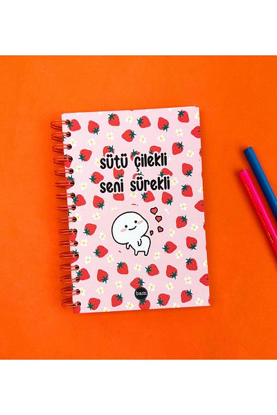 Gift Moda Caiet de schițe A5 cu căpșuni cu lapte 21x14cm - Caiet de schițe - 270 gr - 36 coli