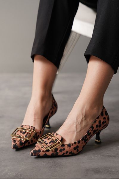 Lizzu Pantofi de damă cu toc scurt cu cataramă Lycarbi cu model leopard