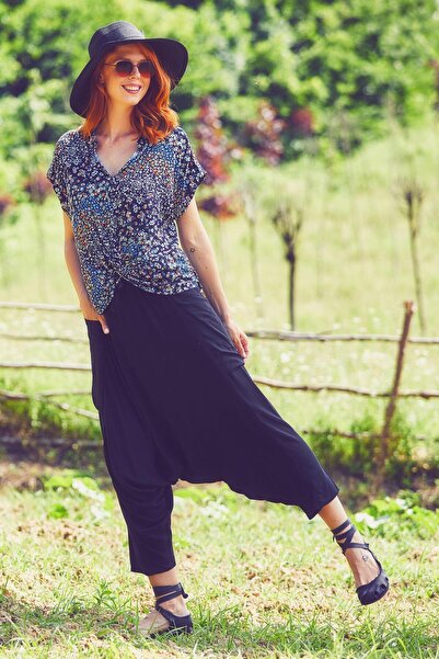 Los banditos Жіночі чорні капрі-шаровари з шнурівкою на талії та кишенями