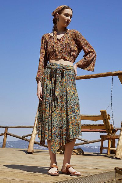 Los banditos Loose Midi Flared Skirt with Tie Waist